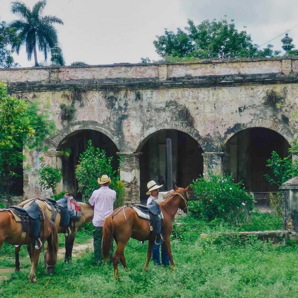 wycieczka konna w Trinidad El Valle de los Ingenios